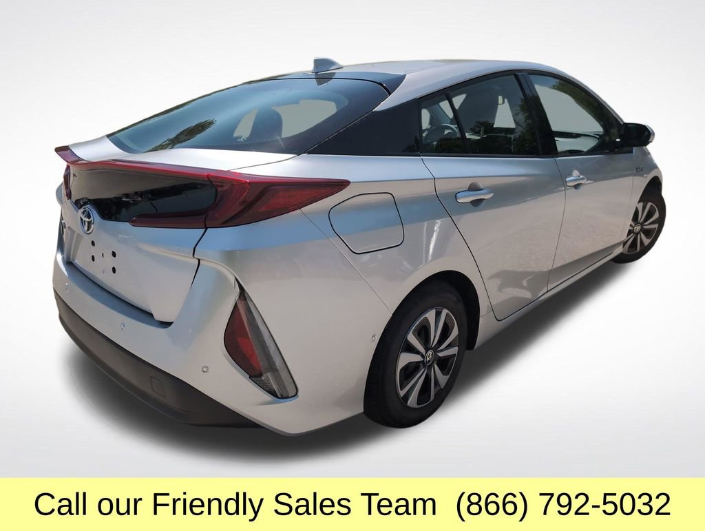 Used 2017 Toyota Prius Prime Advanced FWD image 6