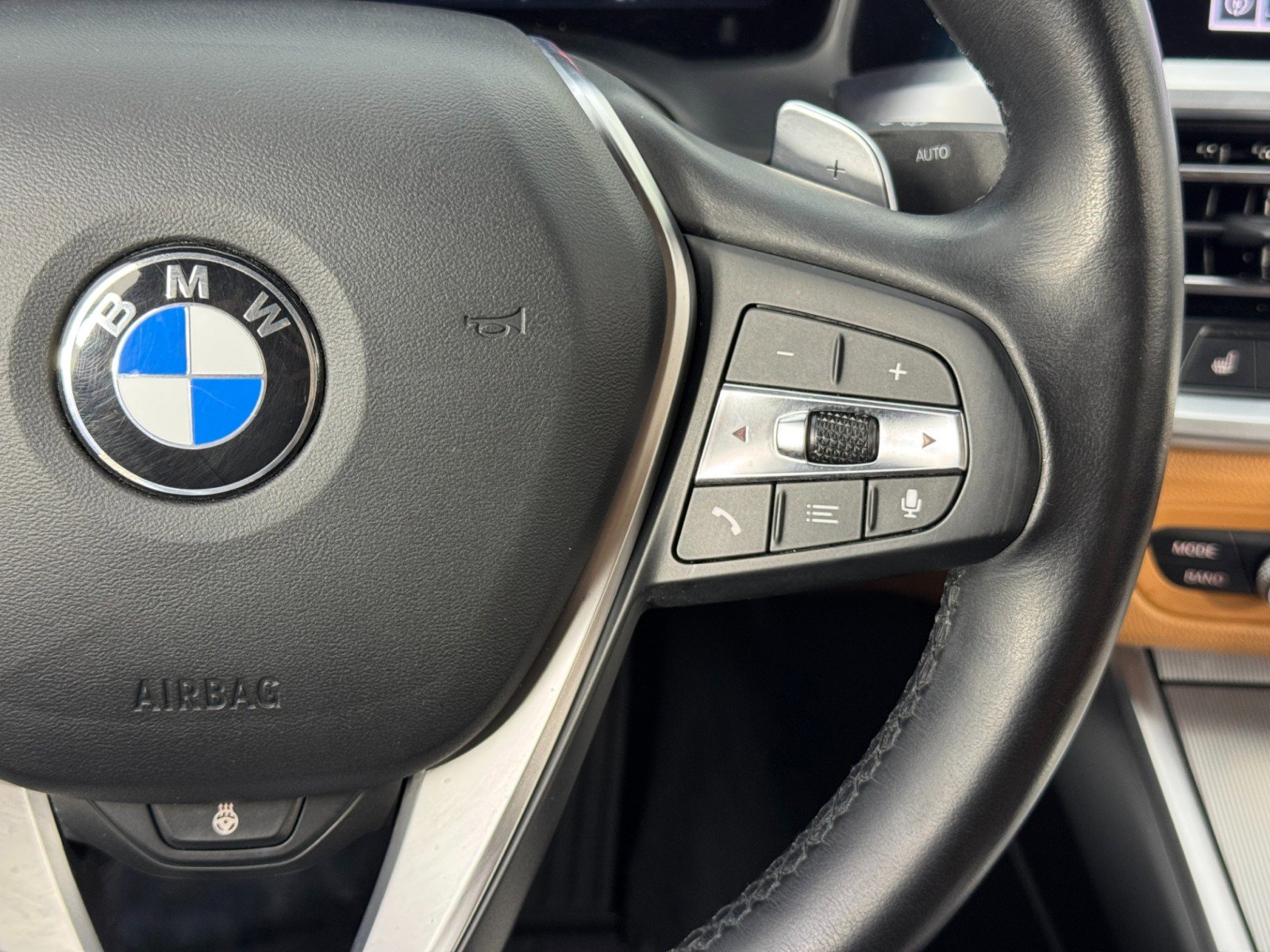 Used 2020 BMW 330i xDrive Sedan w/ Premium Package image 19