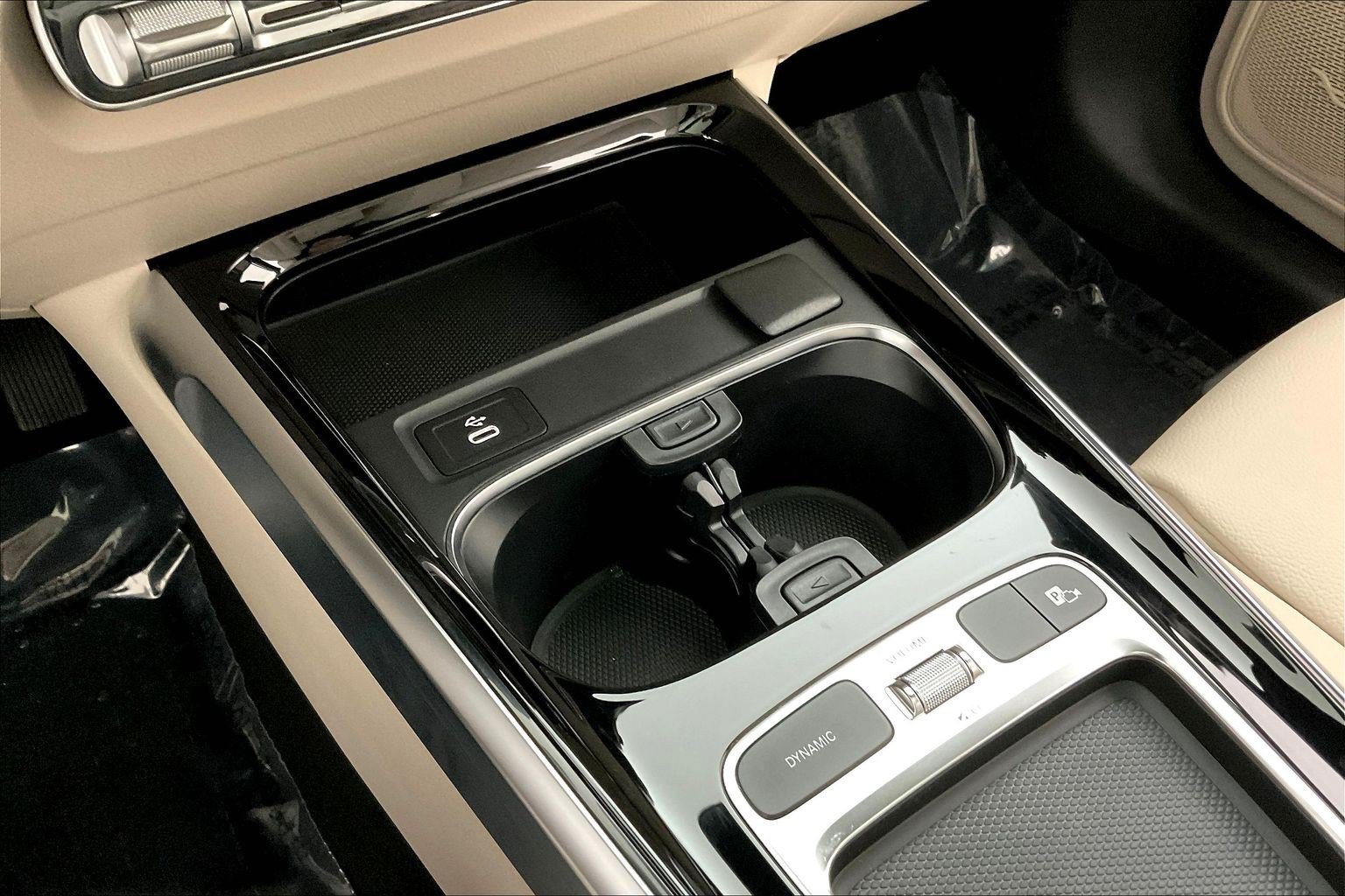 Certified 2026 Mercedes-Benz GLB 250 4MATIC image 37