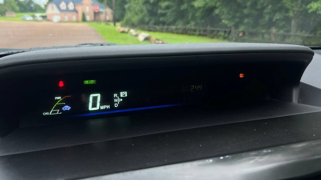 Used 2012 Toyota Prius V Two FWD image 12