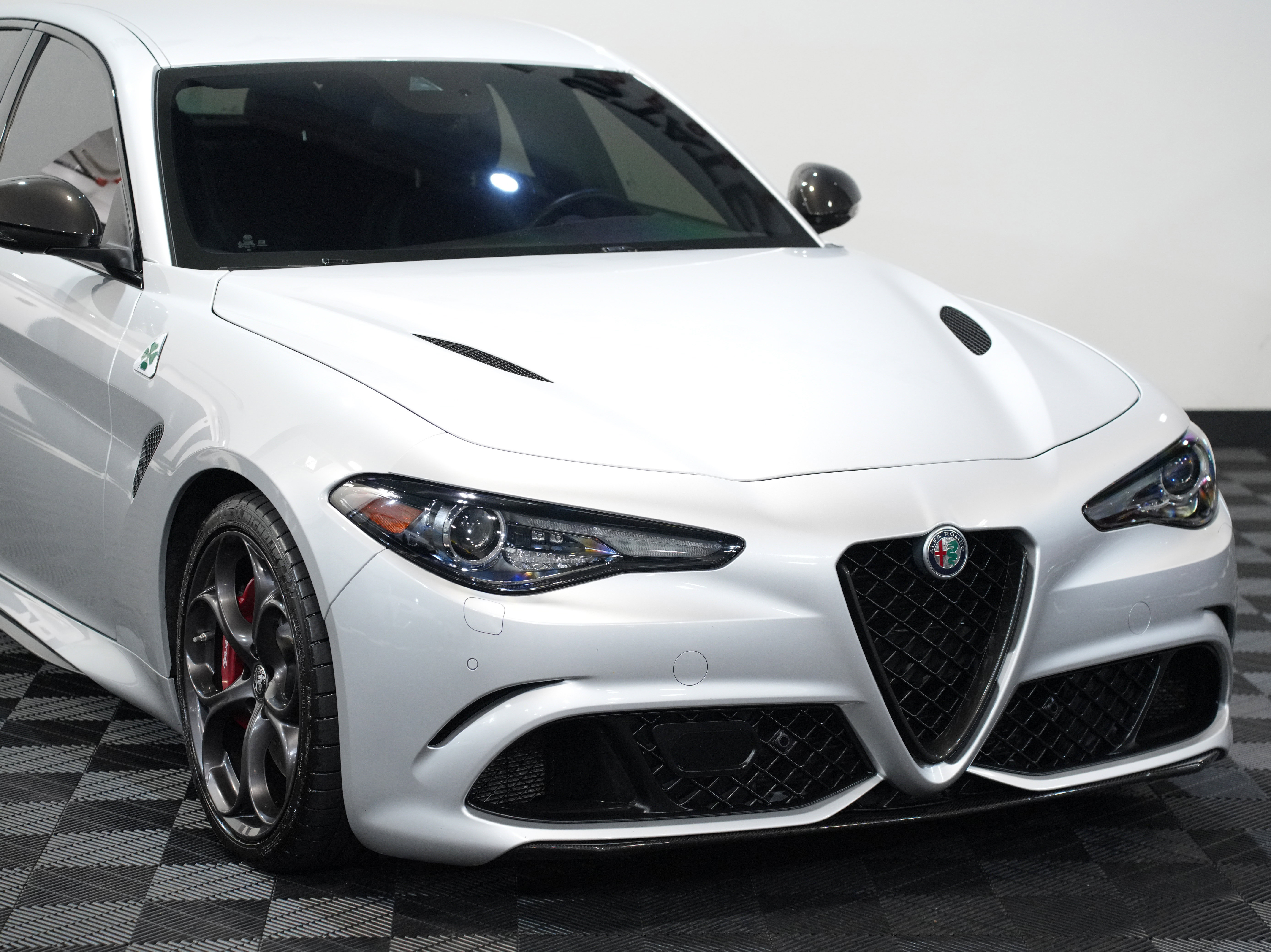 Used 2020 Alfa Romeo Giulia Quadrifoglio w/ Nero Edizione image 9