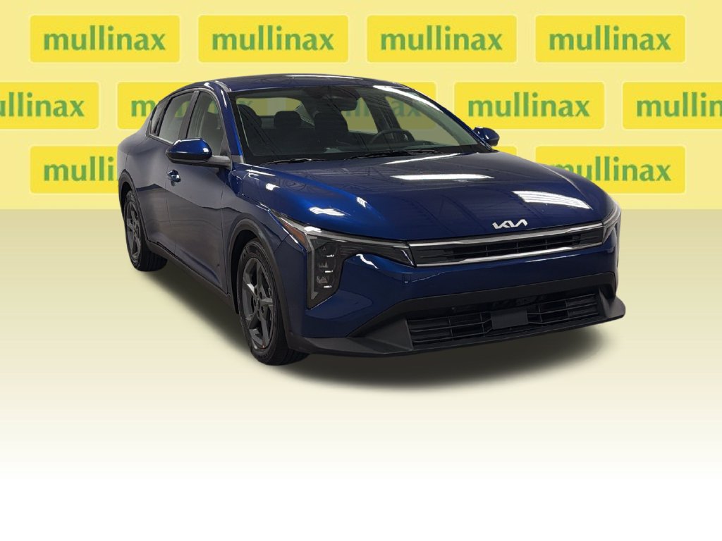 Used 2025 Kia K4 FWD image 3