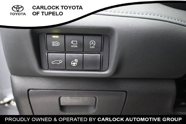 Used 2025 Toyota Highlander Platinum AWD/4WD image 23