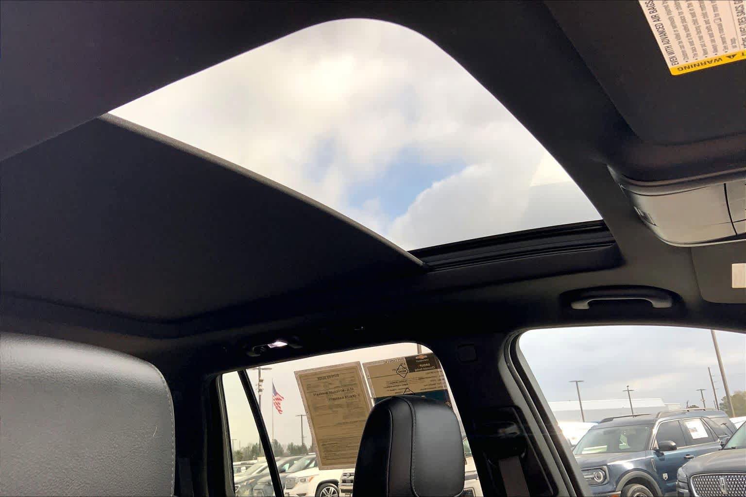 Used 2023 Cadillac XT6 Luxury FWD image 14