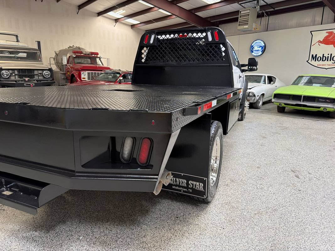 Used 2018 Ford F550 4x4 SuperCab Super Duty image 16
