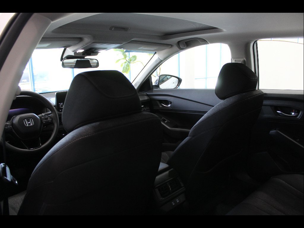 Certified 2025 Honda Accord SE image 16