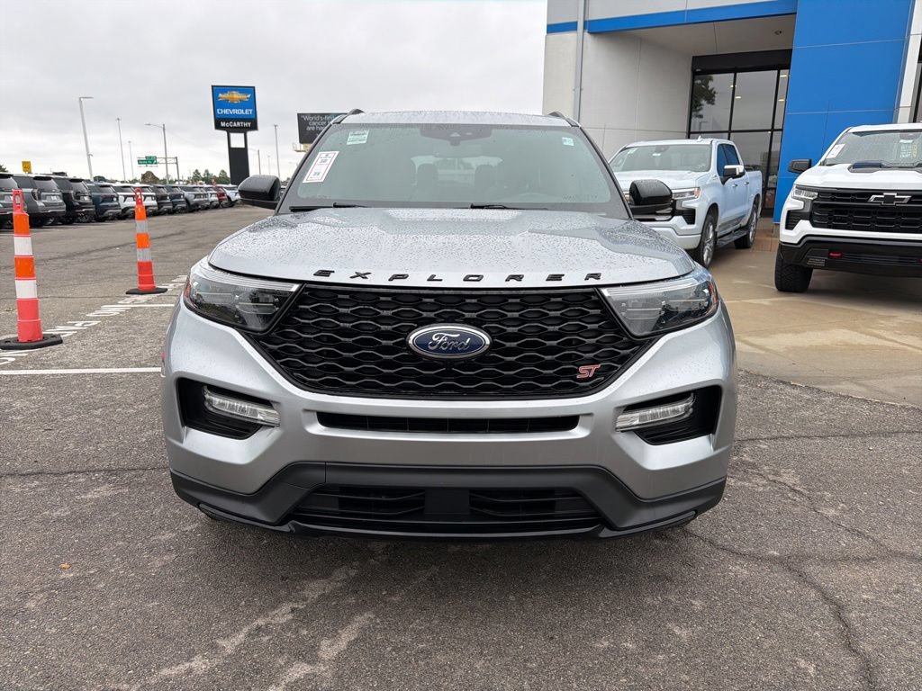 Used 2022 Ford Explorer ST w/ ST Street Pack AWD/4WD image 8