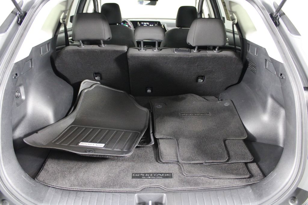 Used 2023 Kia Sportage LX image 15
