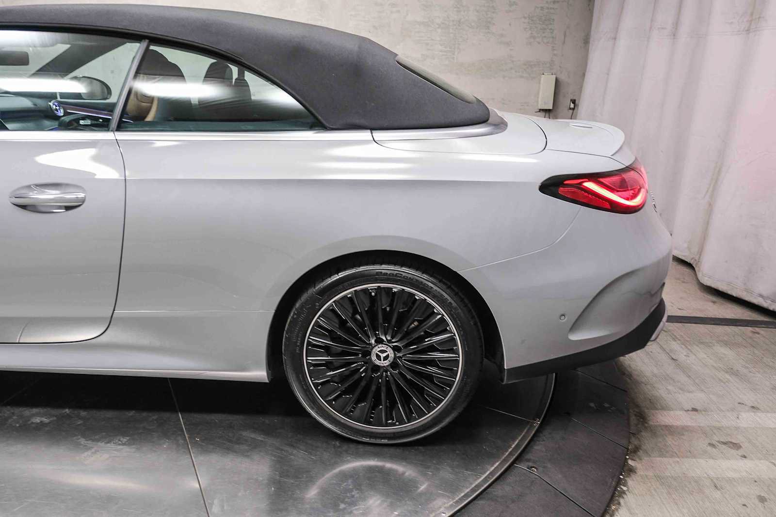 Certified 2026 Mercedes-Benz CLE 300 4MATIC Cabriolet image 8