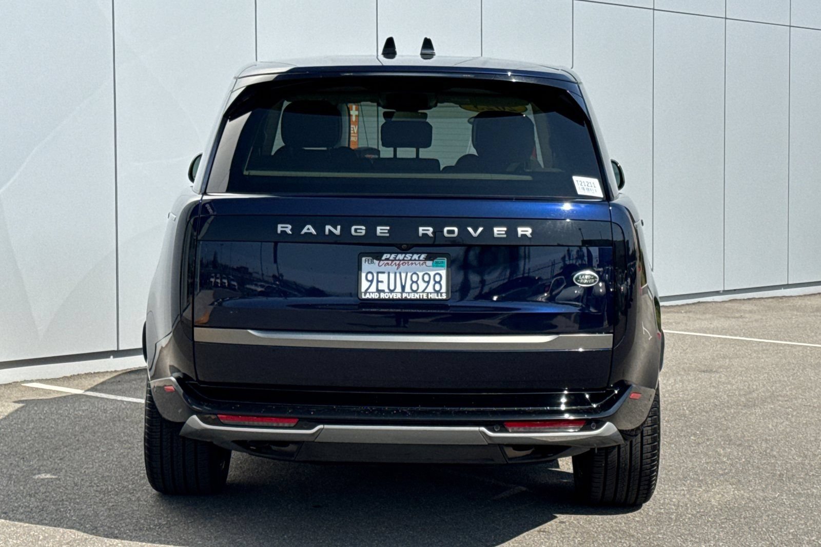 Certified 2023 Land Rover Range Rover SE AWD/4WD image 4