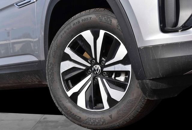 New 2026 Volkswagen Atlas Cross Sport SE image 3