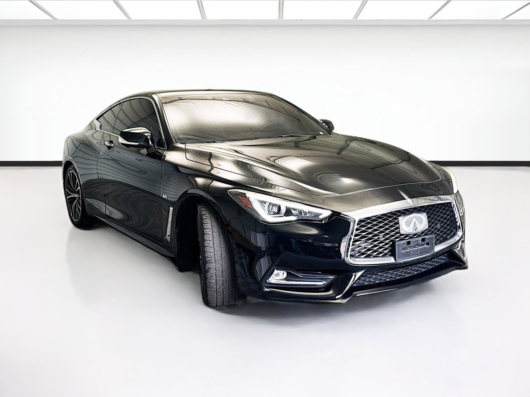 Used 2018 INFINITI Q60 3.0t Luxe w/ Sensory Package 3.0T Luxe image 3