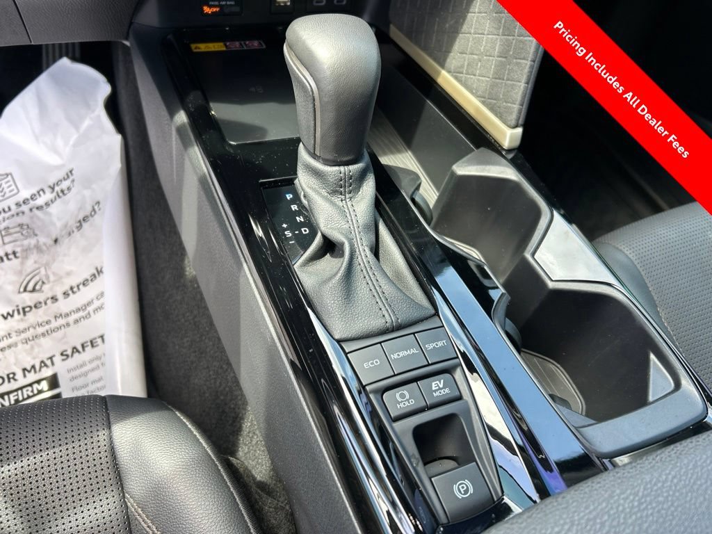 Used 2026 Toyota Camry XLE FWD image 9