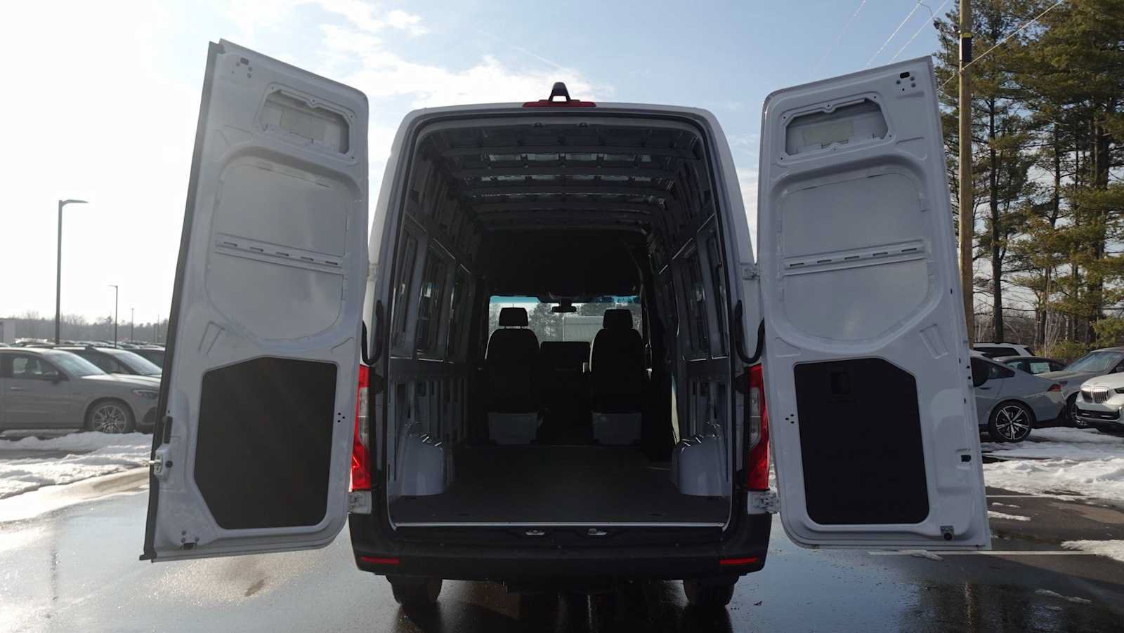 New 2025 Mercedes-Benz Sprinter 2500 image 14