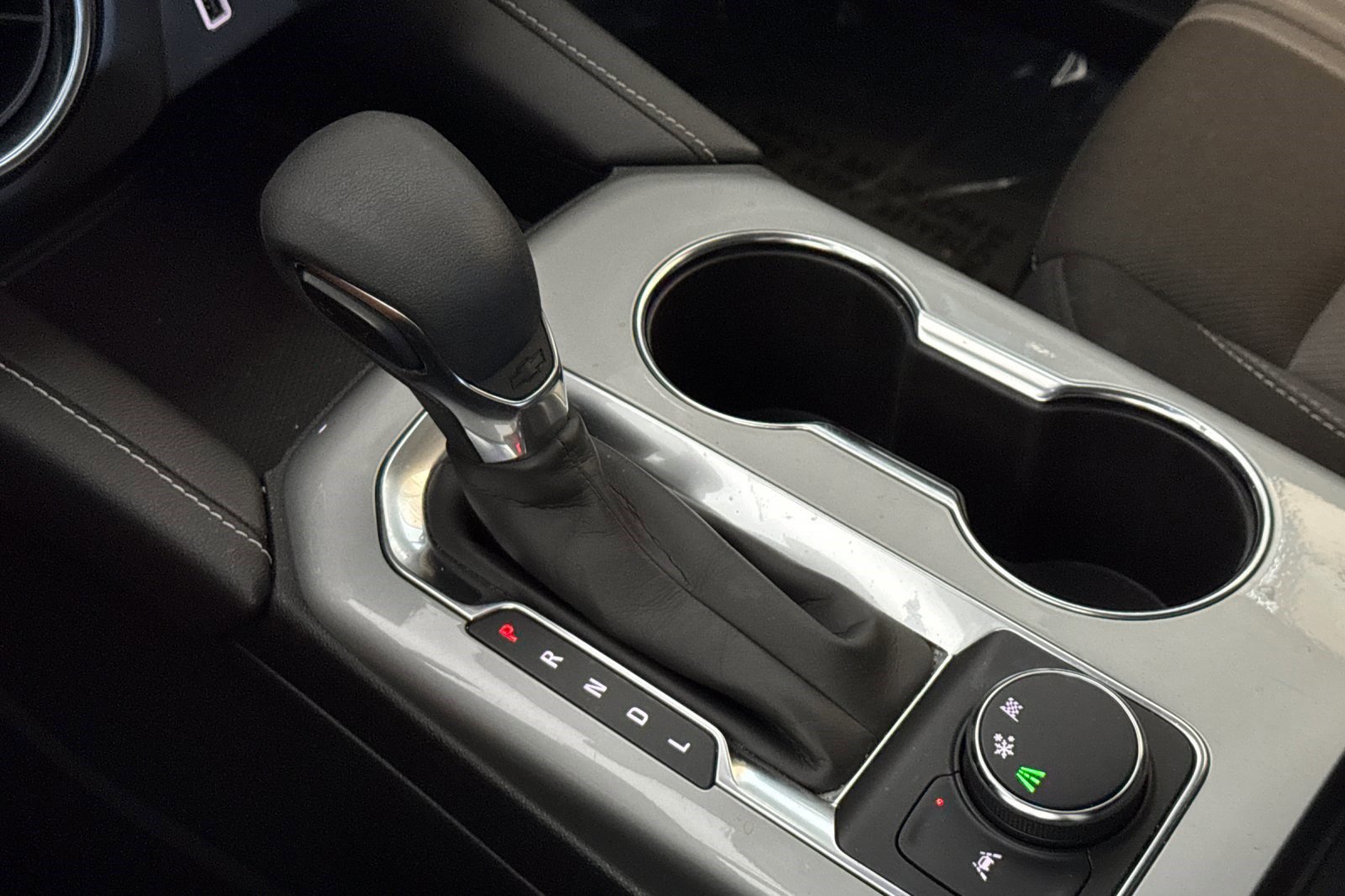 Used 2025 Chevrolet Blazer LT image 17