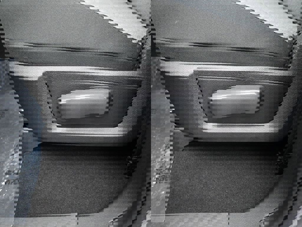 New 2024 RAM 1500 Tradesman w/ Tradesman SXT Package image 12