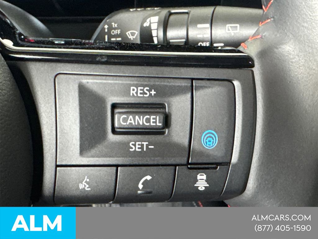 Used 2025 Nissan Kicks SR image 29