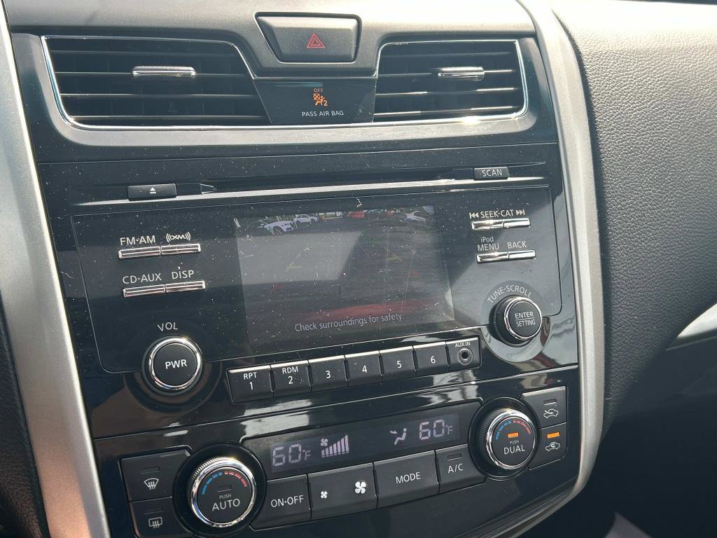 Used 2013 Nissan Altima 3.5 SV image 27