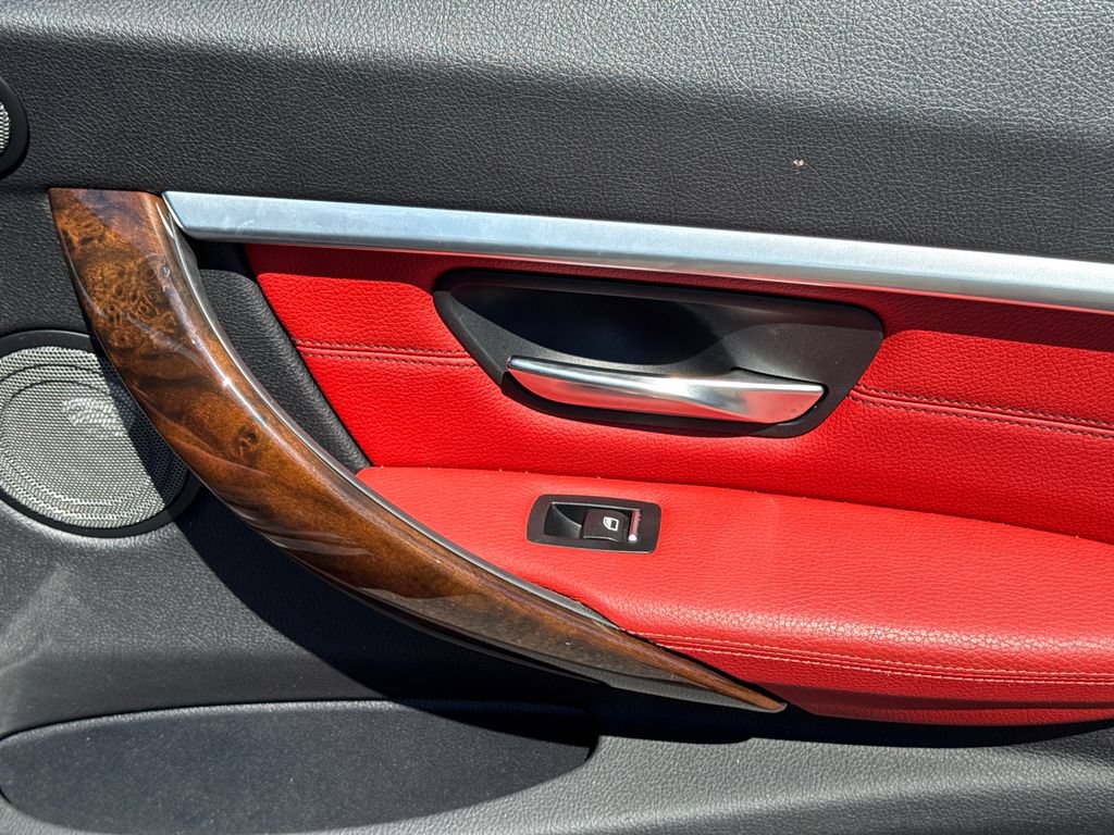 Used 2016 BMW 328i Sedan RWD image 16