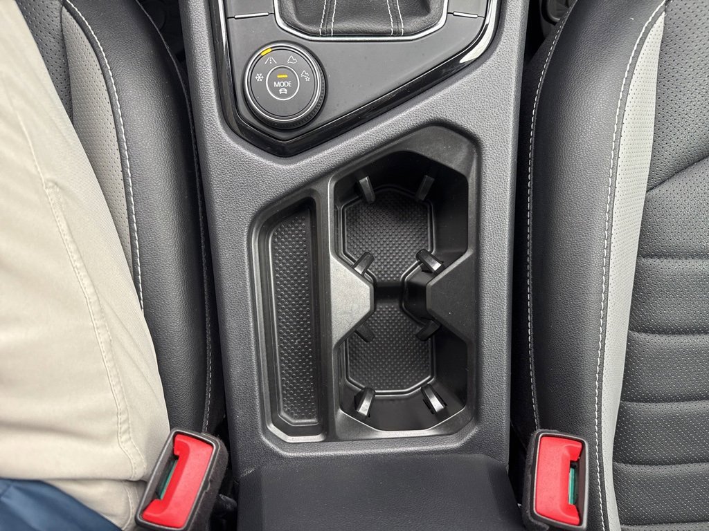 Used 2022 Volkswagen Taos SEL w/ Panoramic Sunroof Package image 24