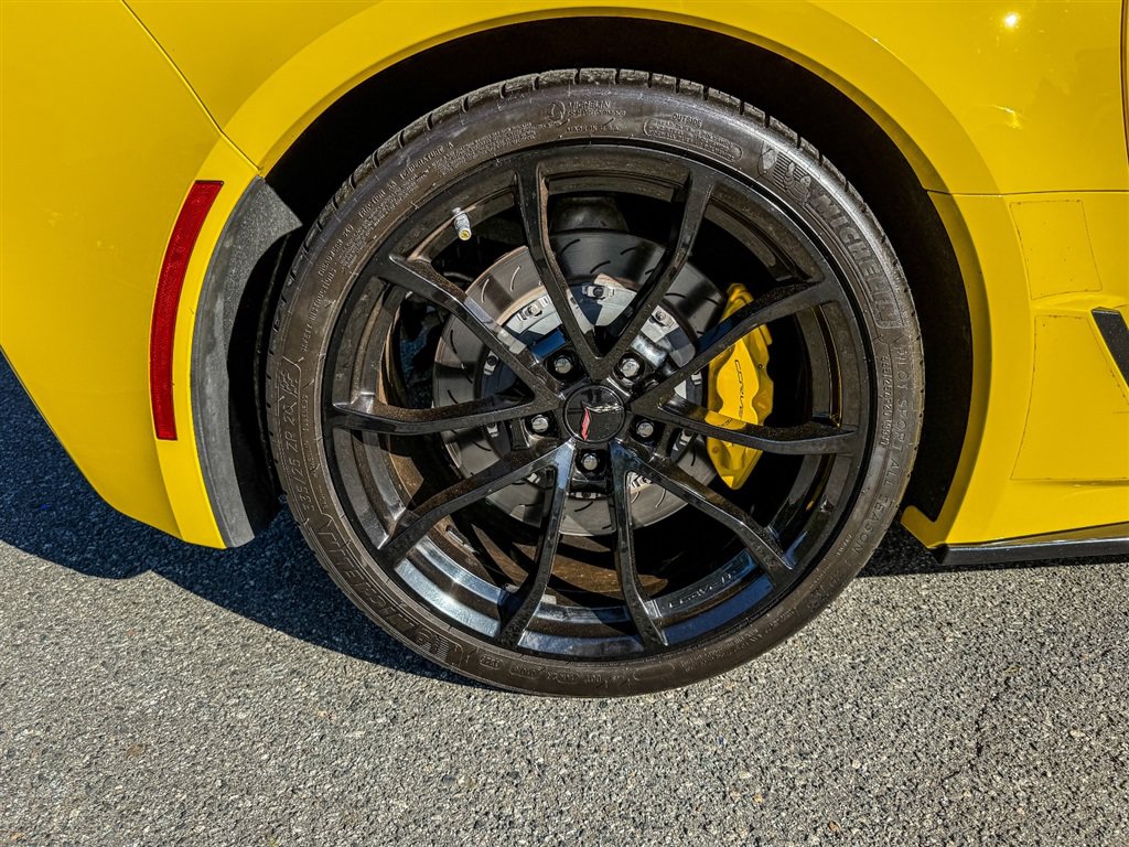 Used 2019 Chevrolet Corvette Grand Sport RWD image 39