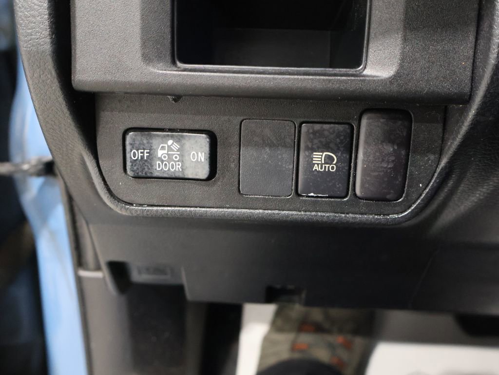 Used 2019 Toyota Tacoma SR5 image 29
