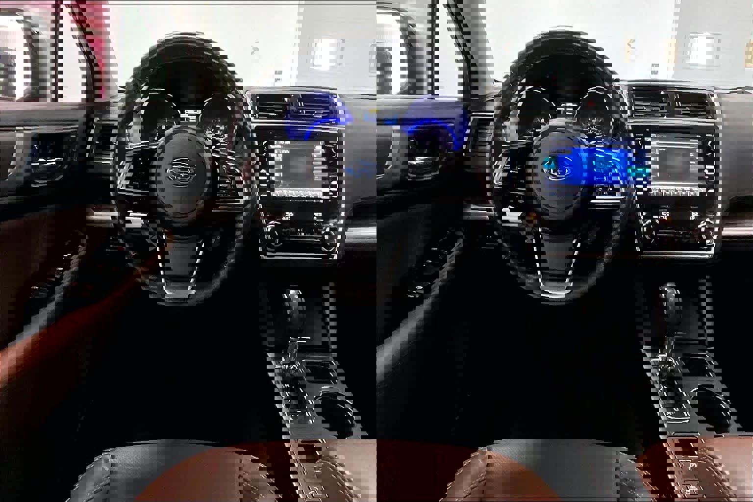 Used 2018 Subaru Outback 3.6R Touring image 12