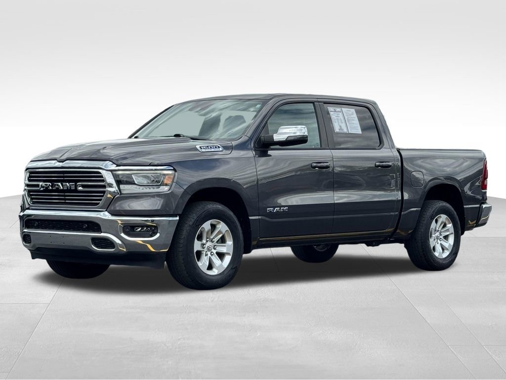 Used 2023 RAM 1500 Laramie AWD/4WD image 3