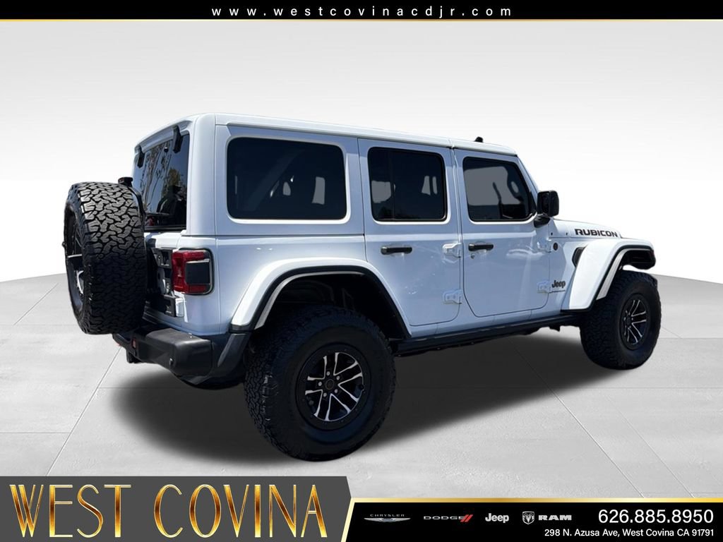 Used 2024 Jeep Wrangler Unlimited Rubicon AWD/4WD image 11
