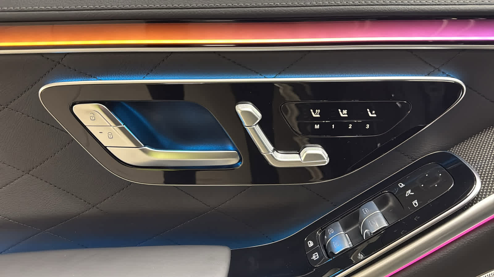 New 2026 Mercedes-Benz S 580 4MATIC Sedan image 18