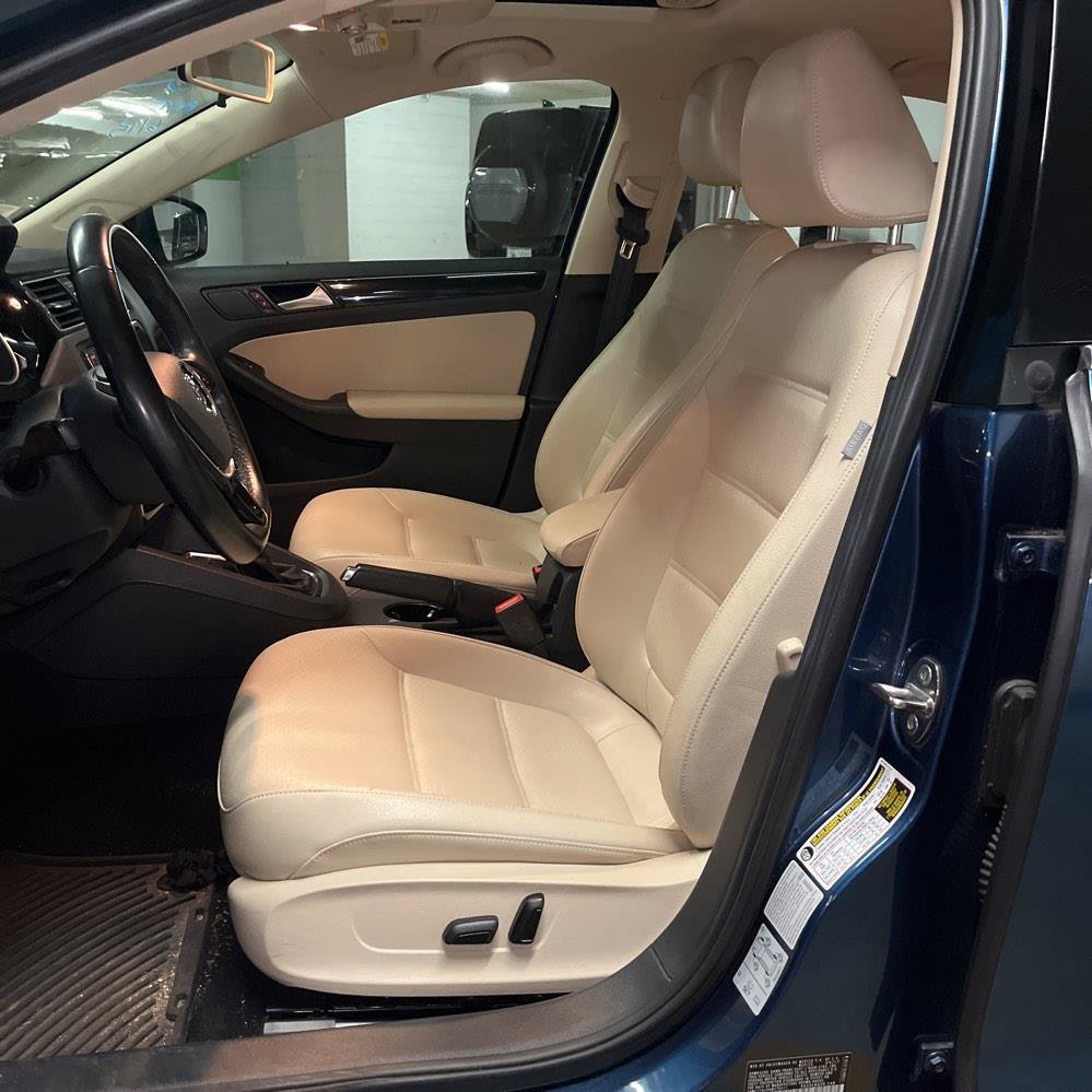 Used 2017 Volkswagen Jetta SEL FWD image 7