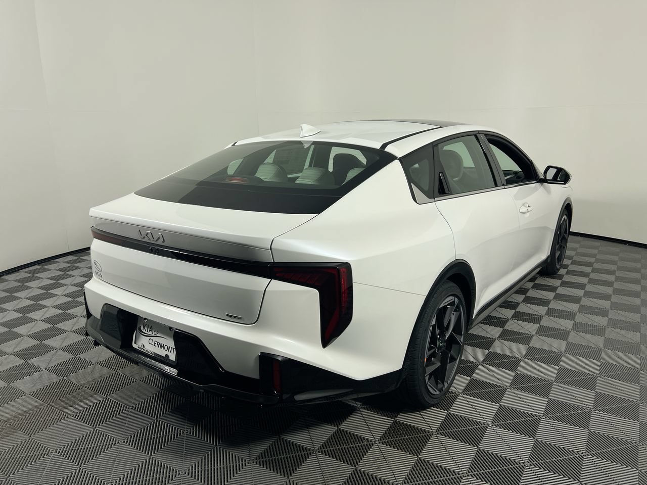 New 2026 Kia K4 GT-Line w/ GT-Line Sunroof Package FWD image 3