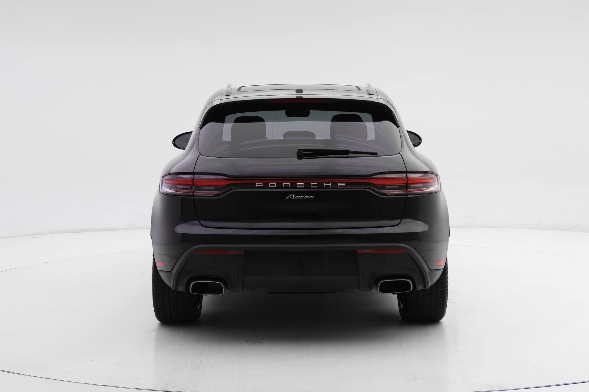 Used 2025 Porsche Macan image 7