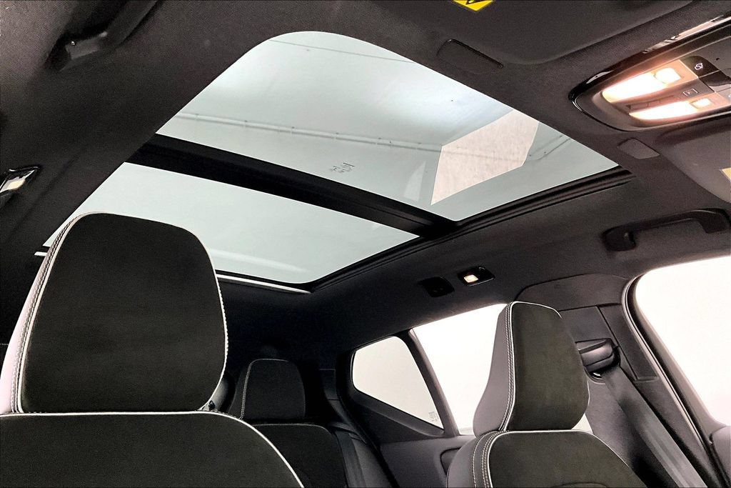Certified 2023 Volvo XC40 Recharge Plus AWD/4WD image 22