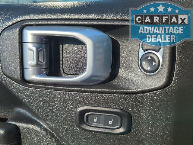 Used 2021 Jeep Wrangler Unlimited Rubicon AWD/4WD image 15