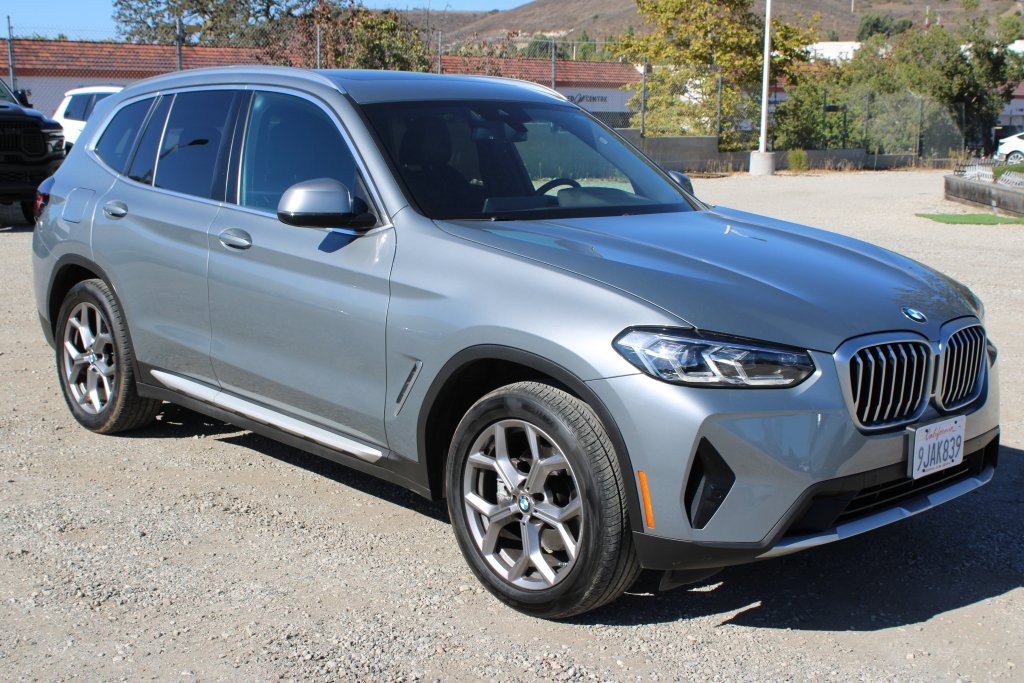 Used 2024 BMW X3 xDrive30i w/ Convenience Package image 3