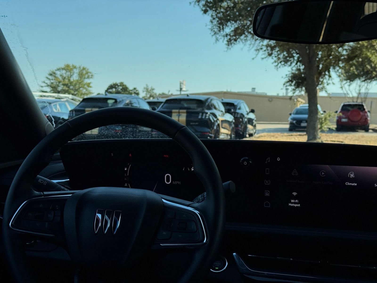 Used 2025 Buick Envista Sport Touring image 34