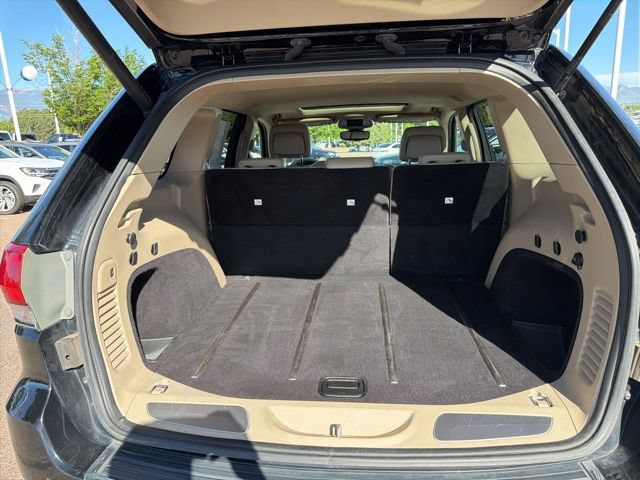 Used 2017 Jeep Grand Cherokee Limited w/ Trailer Tow Group IV AWD/4WD image 31