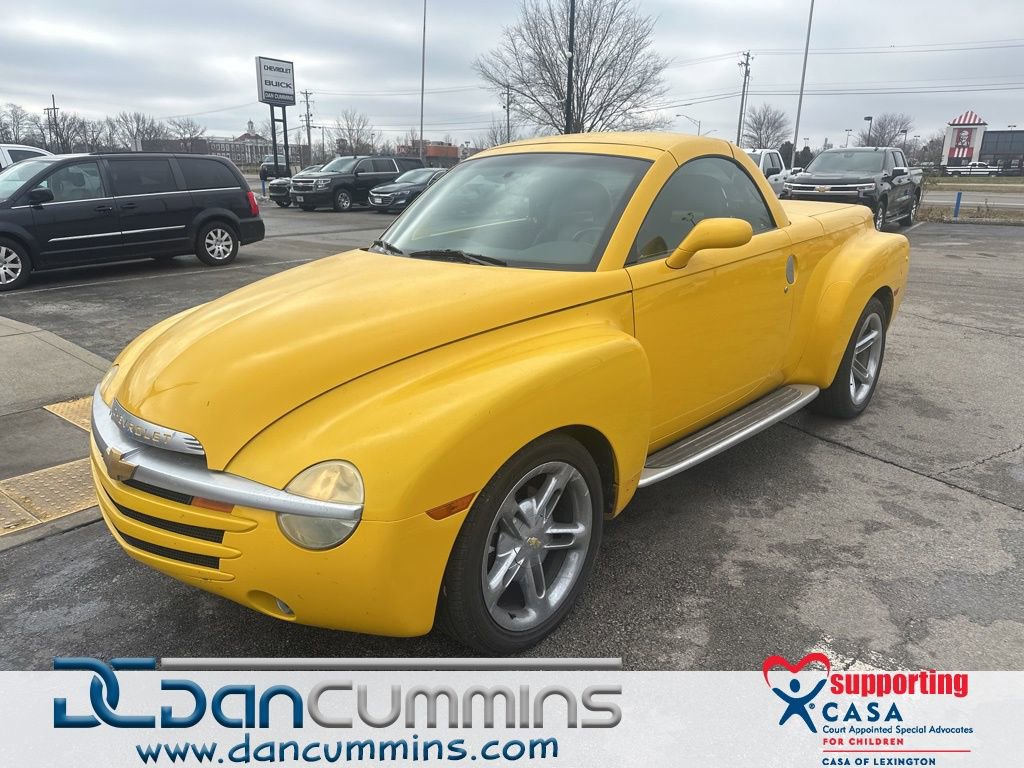 Used 2004 Chevrolet SSR w/ Preferred Equipment Group