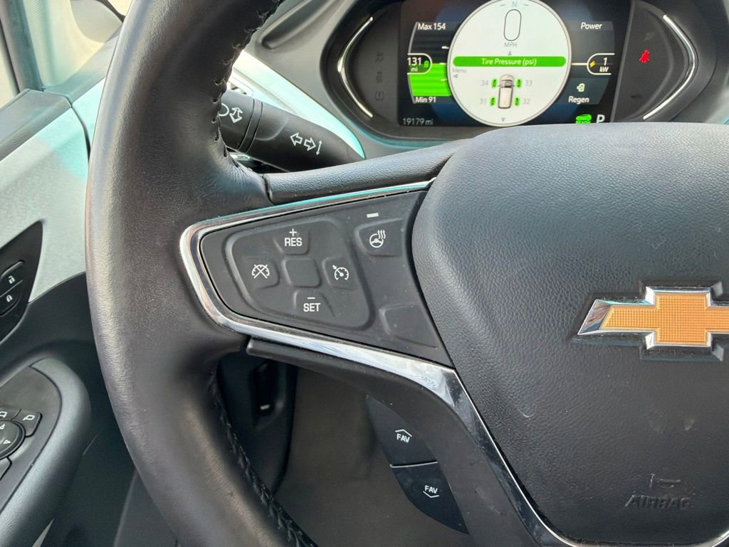 Used 2020 Chevrolet Bolt Premier FWD image 12