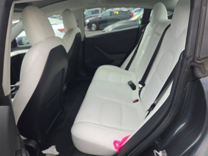 Used 2022 Tesla Model 3 Long Range AWD/4WD image 7