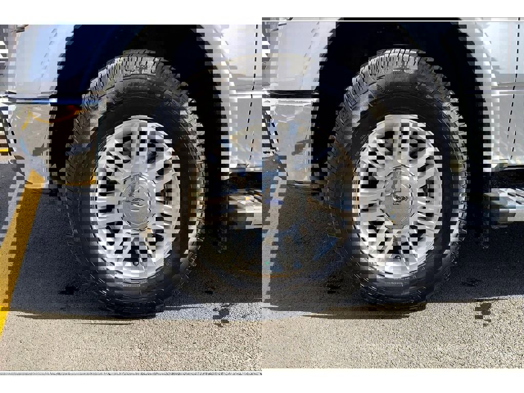 Used 2013 Ford F150 Lariat w/ Luxury Equipment Group image 10