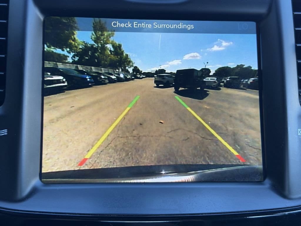 Used 2017 Chrysler 300 S RWD image 23