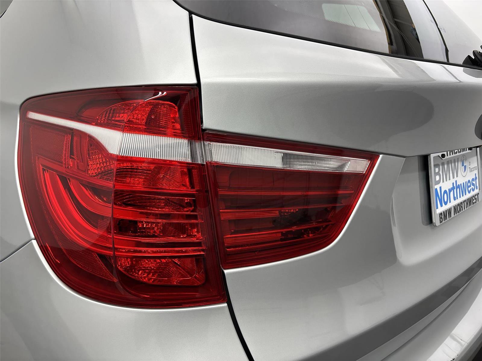 Used 2017 BMW X3 sDrive28i RWD image 19