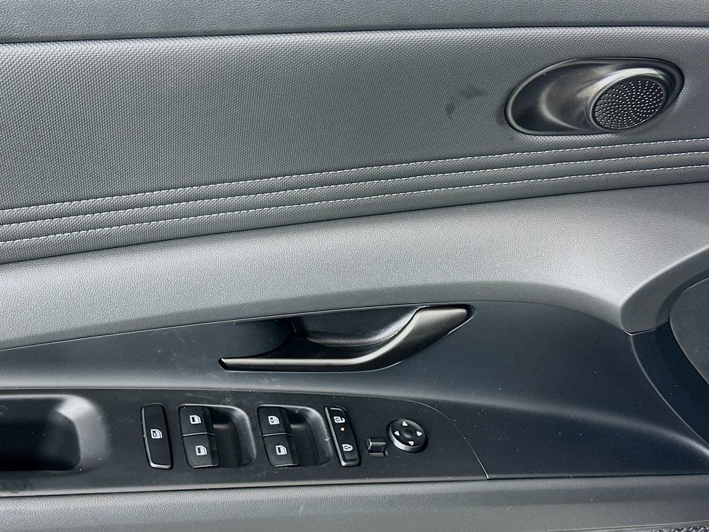 New 2026 Hyundai Elantra Sport image 18