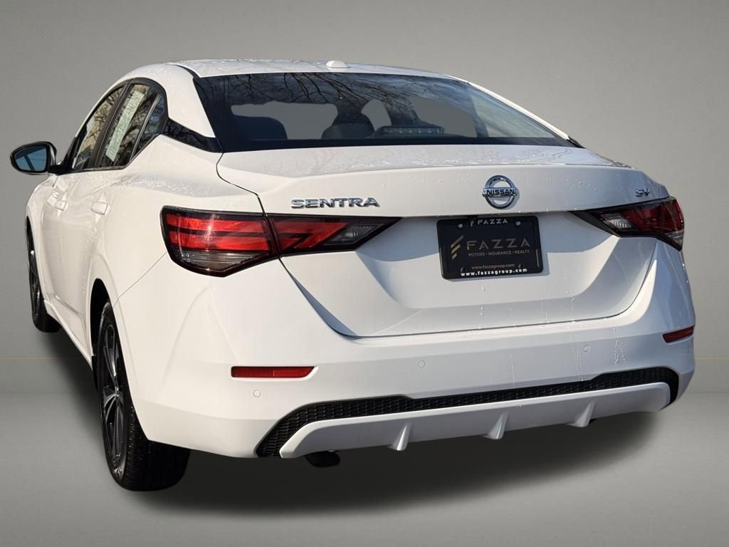 Used 2022 Nissan Sentra SV FWD image 3