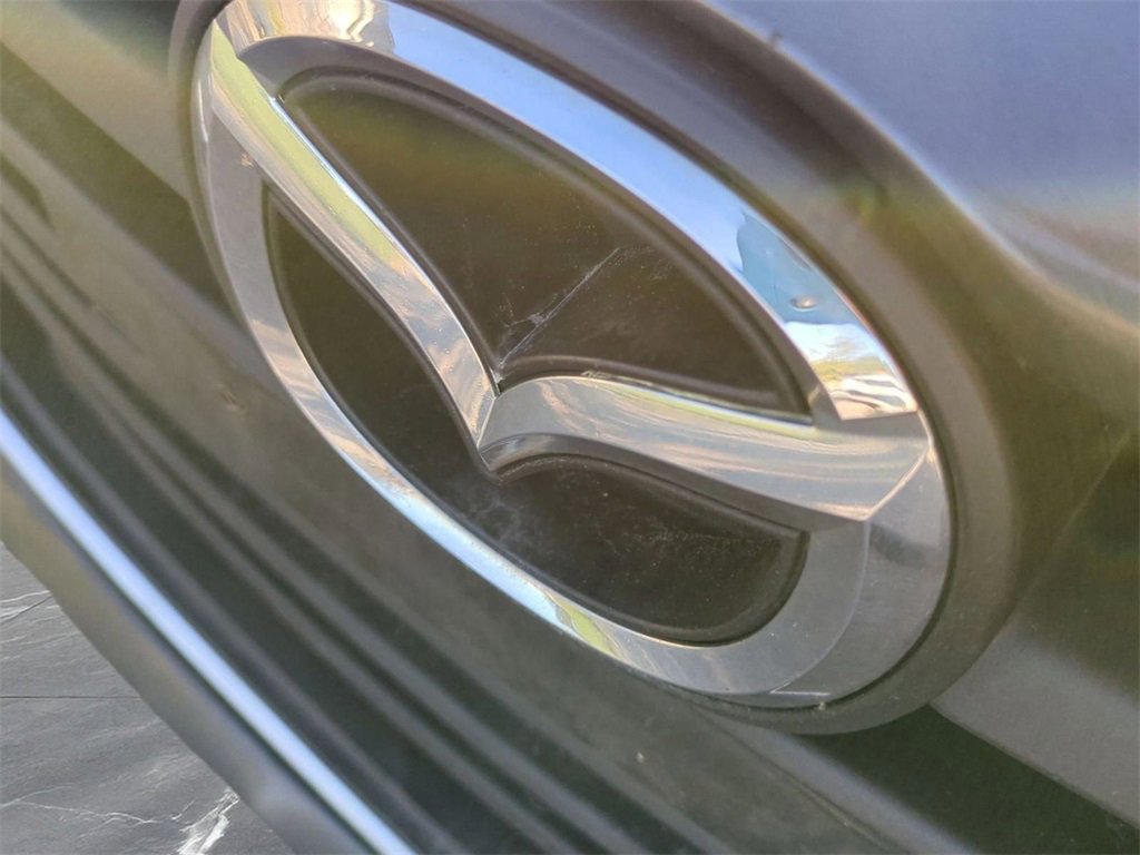 Used 2015 MAZDA MAZDA3 i Touring w/ Technology Package image 25