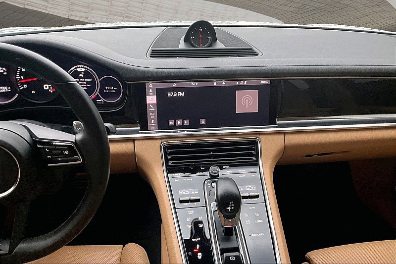 Used 2021 Porsche Panamera image 5