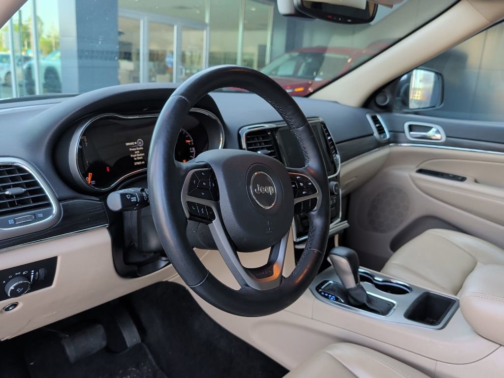 Used 2022 Jeep Grand Cherokee Limited w/ Tech Group image 13