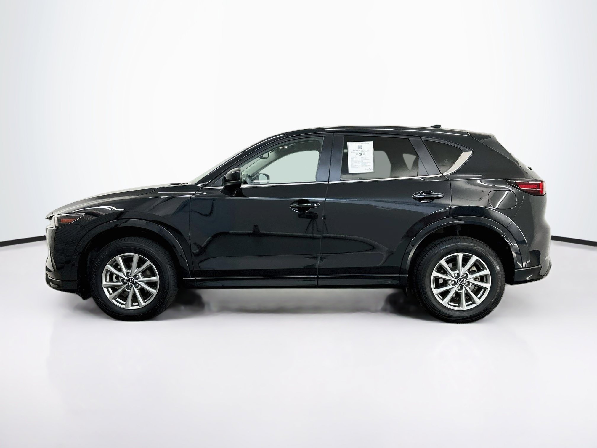 Used 2025 MAZDA CX-5 AWD 2.5 S w/ Preferred Package image 4
